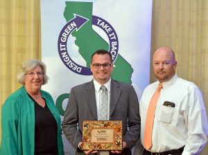 2016 Golden Arrow Award Winner pictured left to right: Gretchen Olsen, CPSC Board Vice-Chair, John Barnett and Jeff Lockridge, U-Haul Photo credit: Bob Hollis.